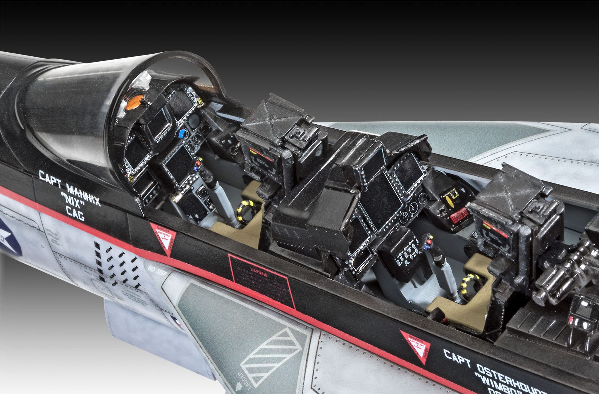 Amazon | ドイツレベル 1/32 アメリカ海軍 F/A-18F スーパーホーネット