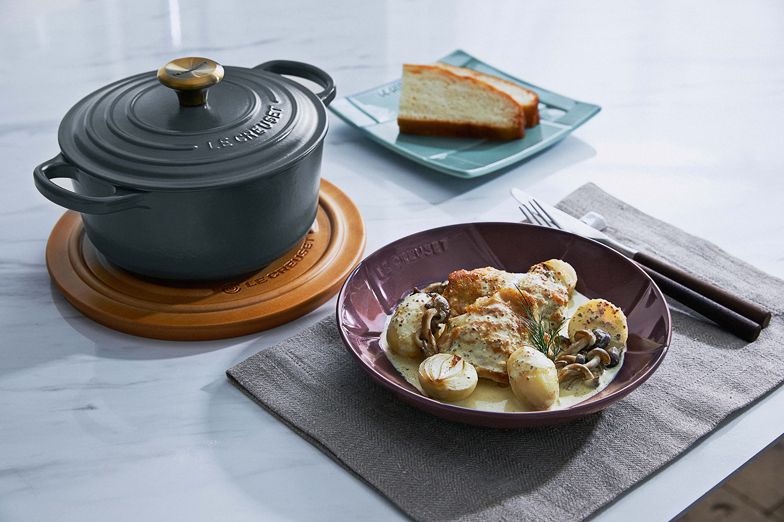 Amazon.co.jp: ル・クルーゼ(Le Creuset) 鋳物 ホーロー 鍋