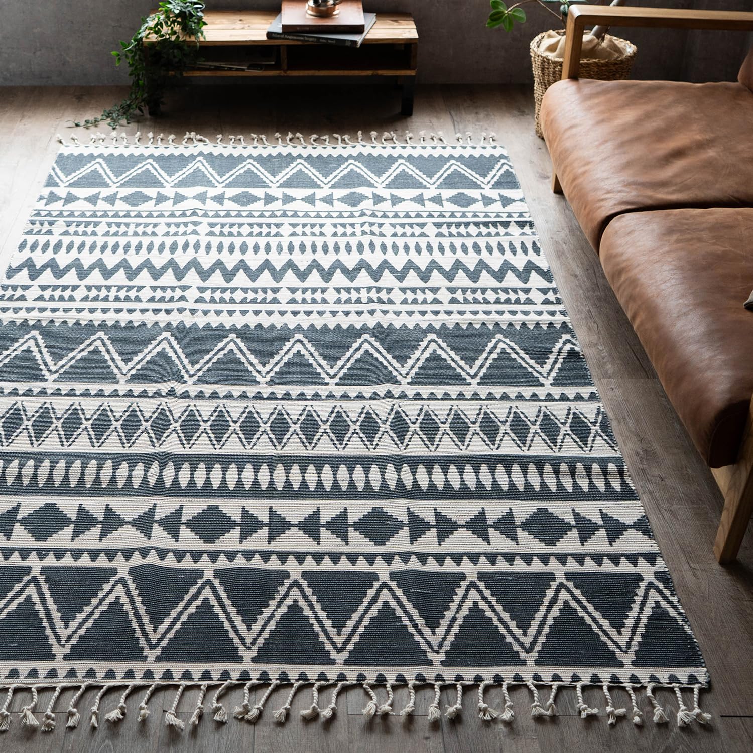 Amazon | サヤンサヤン ネイティブ柄 幾何学 ラグ カーペット 200x250