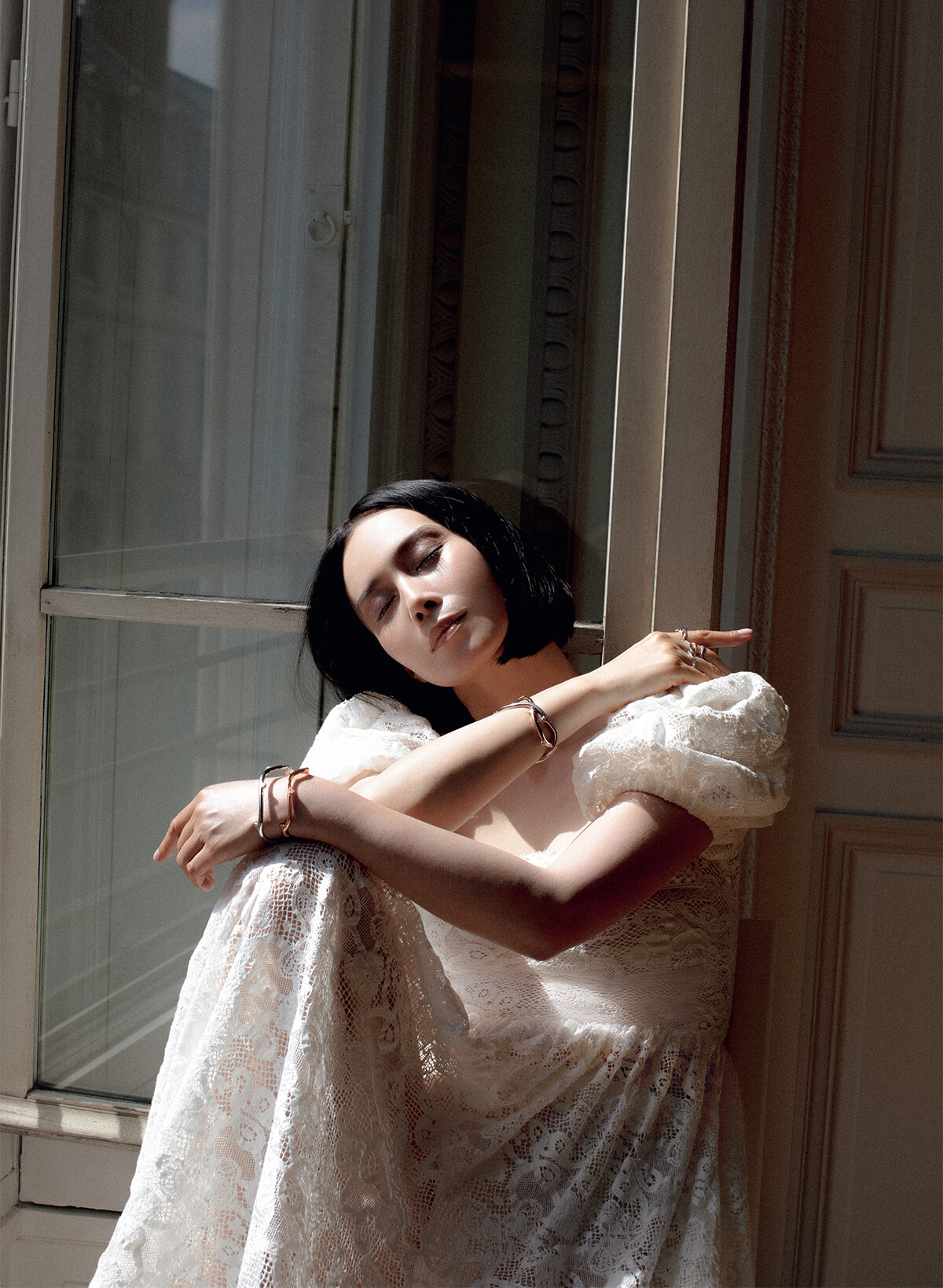 中谷美紀が纏うディオール、愛の煌めき。｜Fashion｜madameFIGARO.jp