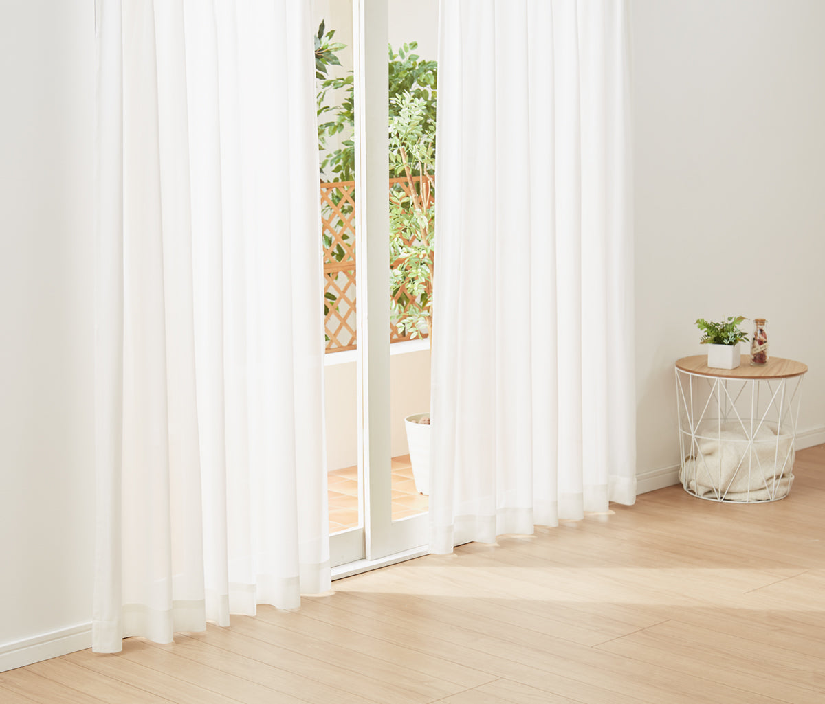 もしもに備えて安心・安全！防炎タイプ特集｜madokara（マドカラ）