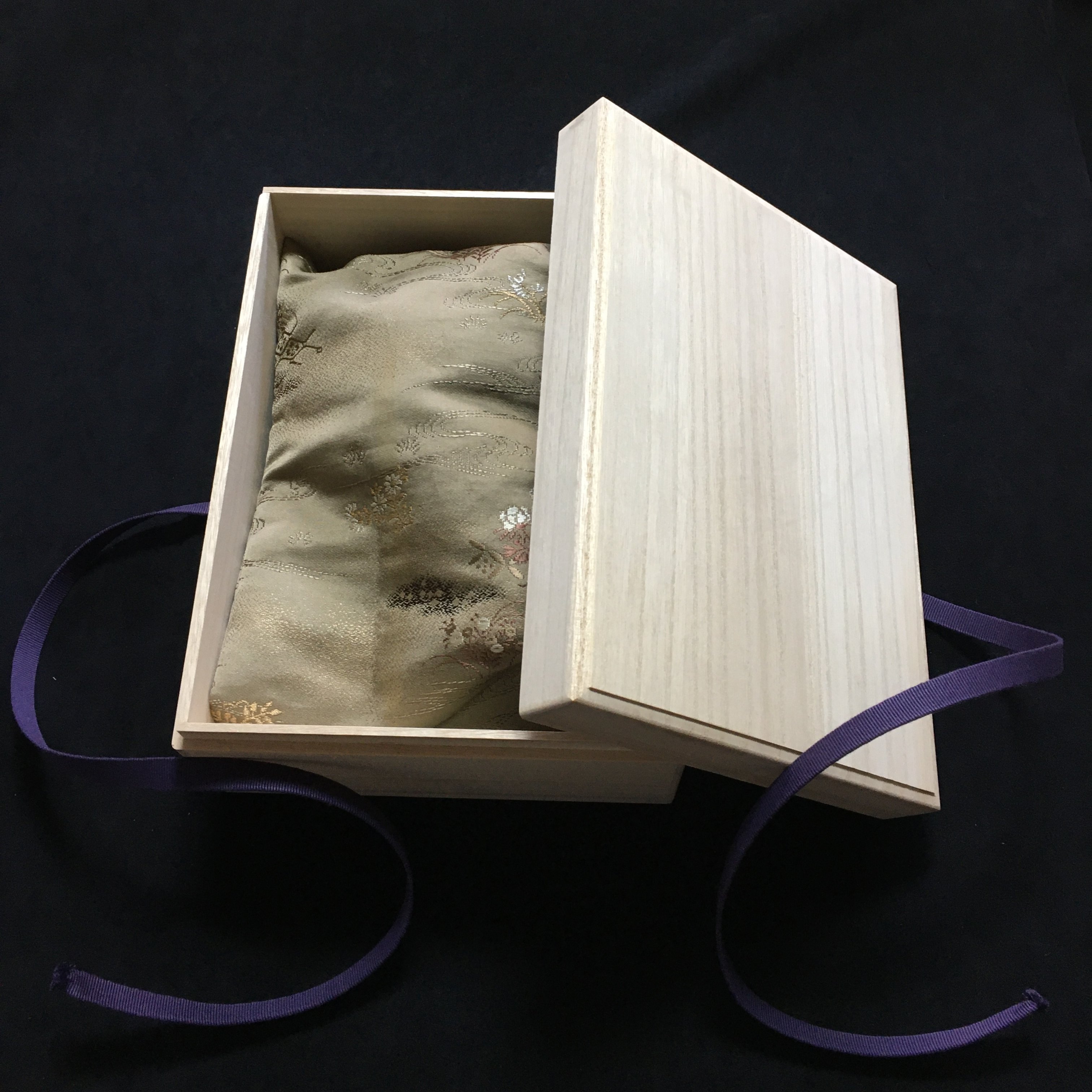 彫刻材｜能面用材｜桐箱｜株式会社前田木材