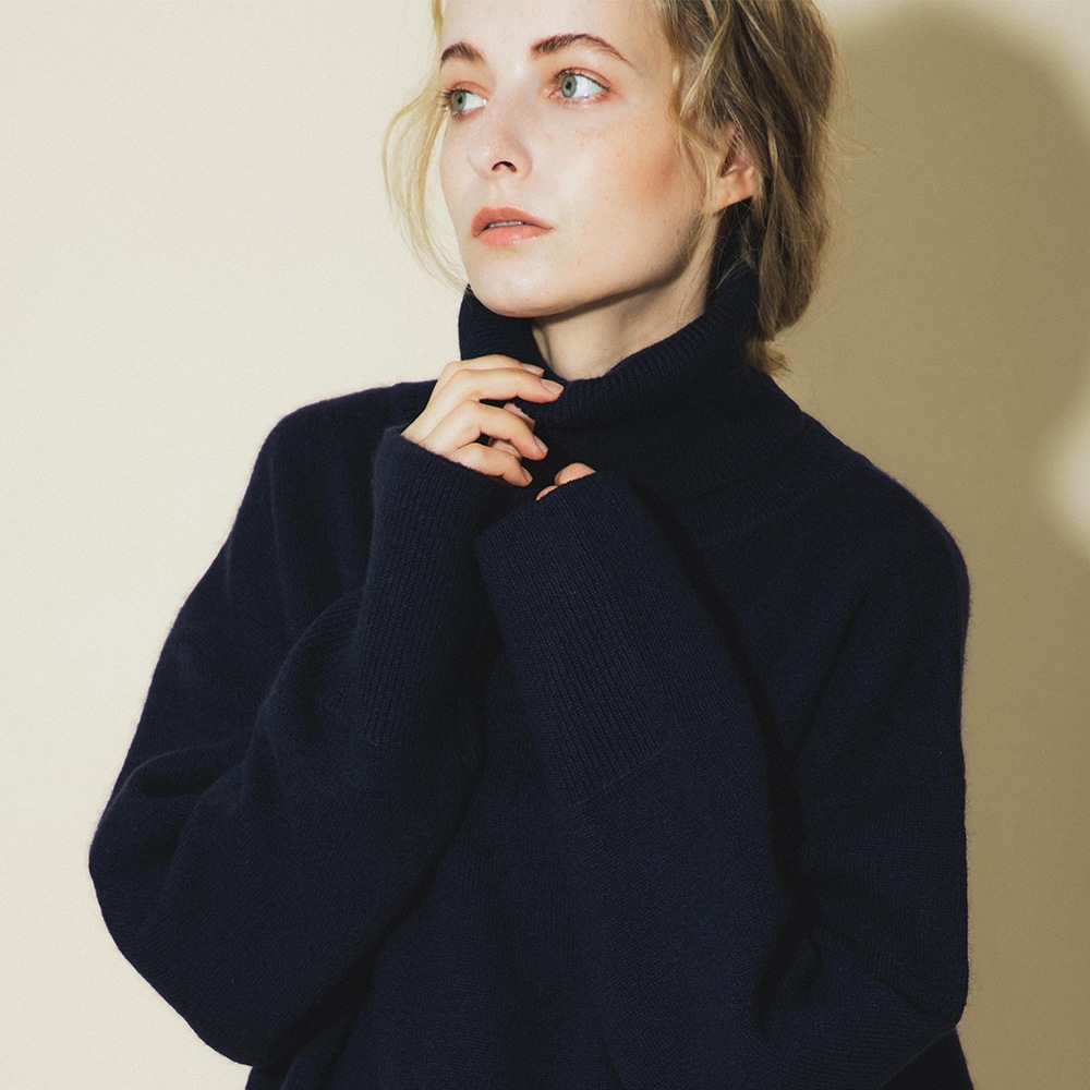 カシミヤ100％ Wフェイスオフタートルネック | Women's Knit | FUKAKINET