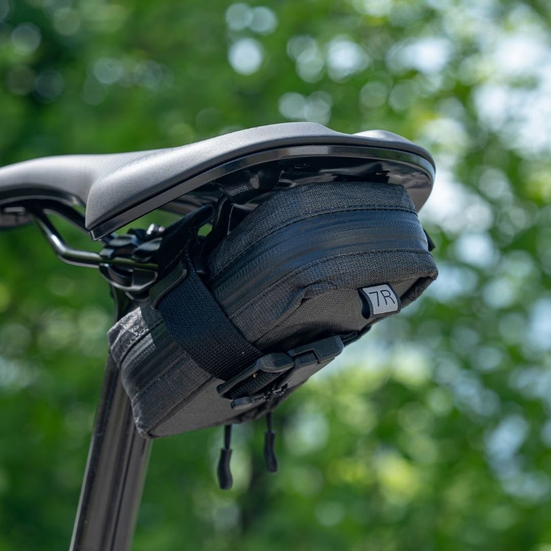 ダイニーマUltra200x 7R bags サドルバッグ 14L 軽量130g SEAT PACK