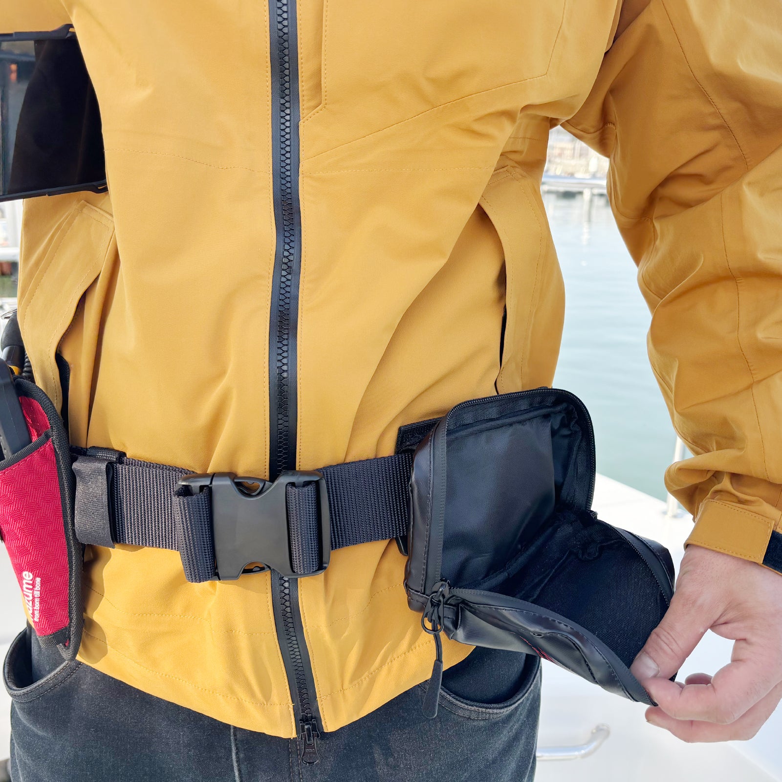 mazume ウエストポーチ（インフレータブルライフジャケット取付用