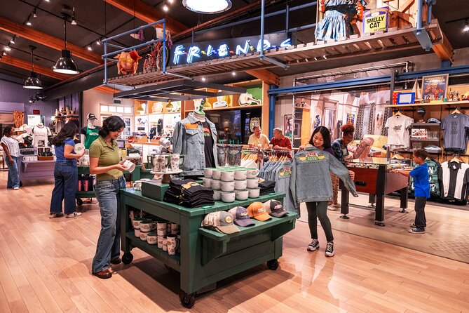 ワーナー ブラザーズ ハリウッド少人数グループ スタジオ ツアー 2026