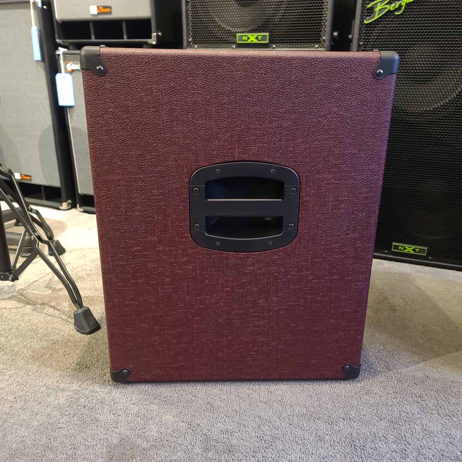 Bergantino REFII 115 Reference II Ceramic 1 x 15 Bass Cabinet Burgundy