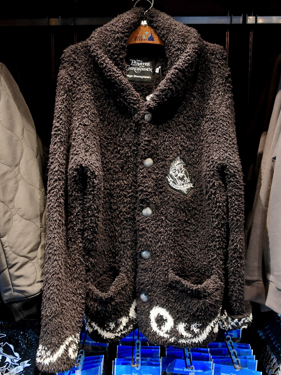 モノトーン海賊ミッキーにアウターが登場！東京ディズニーランド