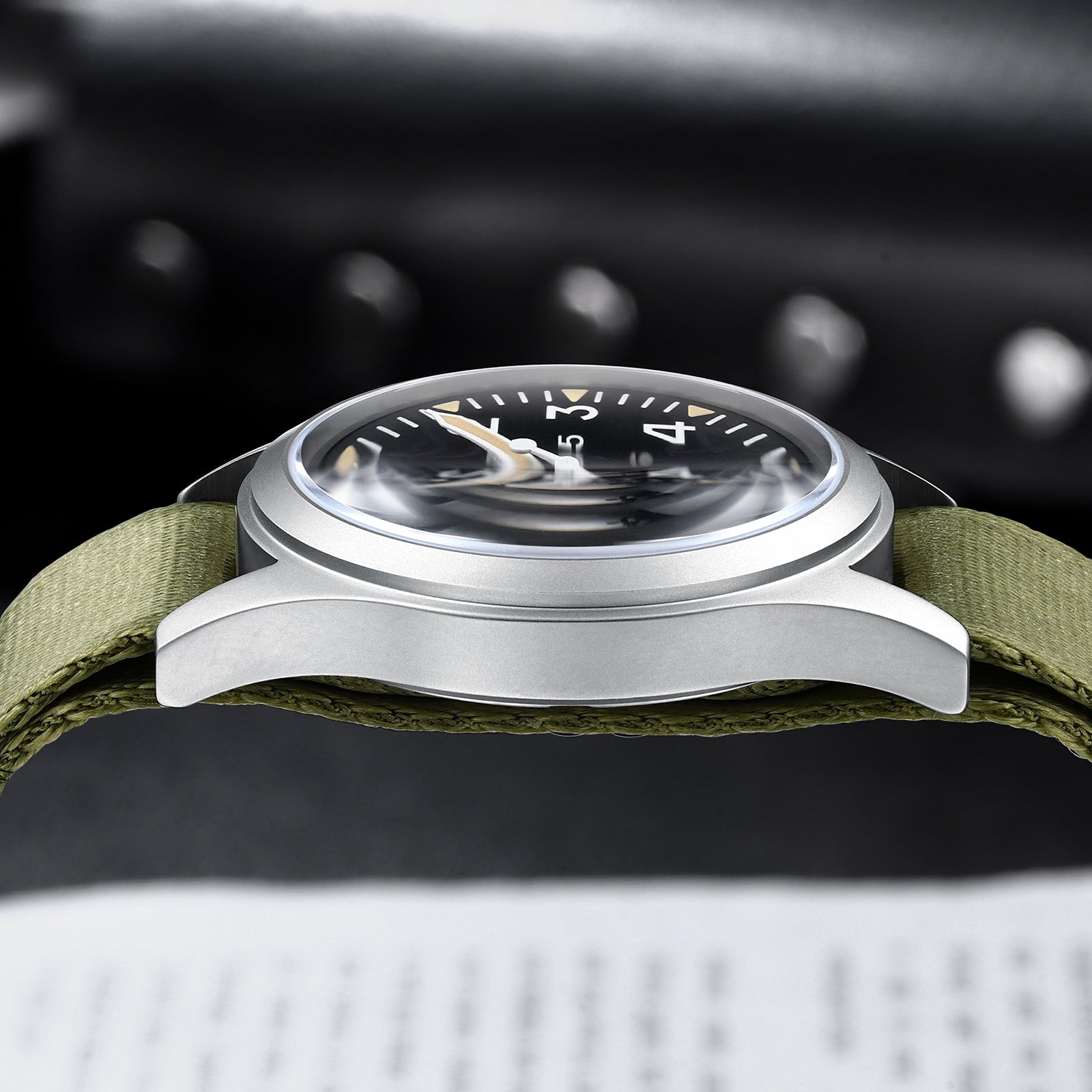 Militrek Field Quartz Men Watch 37mm VH31 Movement 100M Waterproof