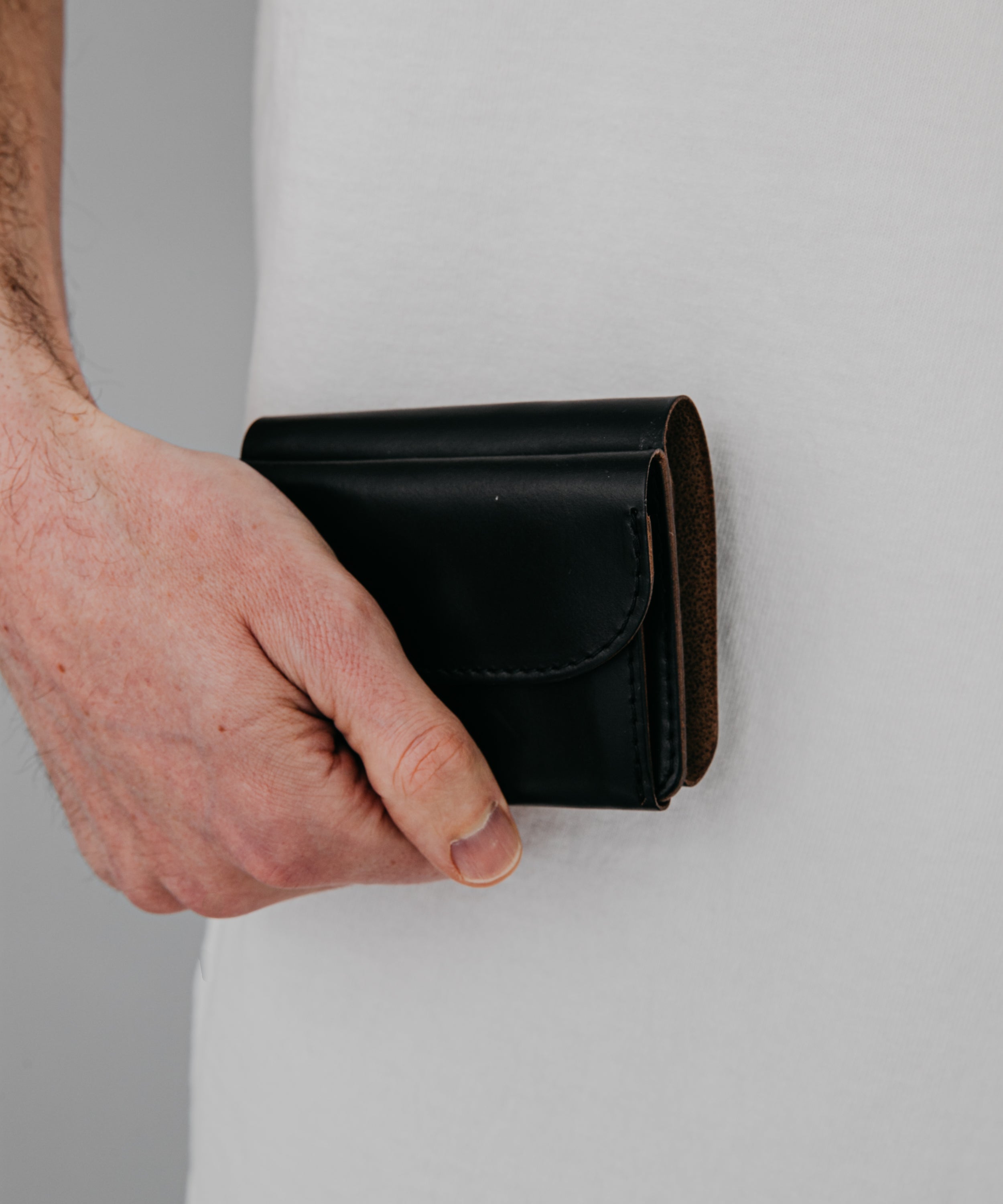 予約商品 】HORWEEN CHROMEXCEL LEATHER / MINI WALLET / ME116H – MR