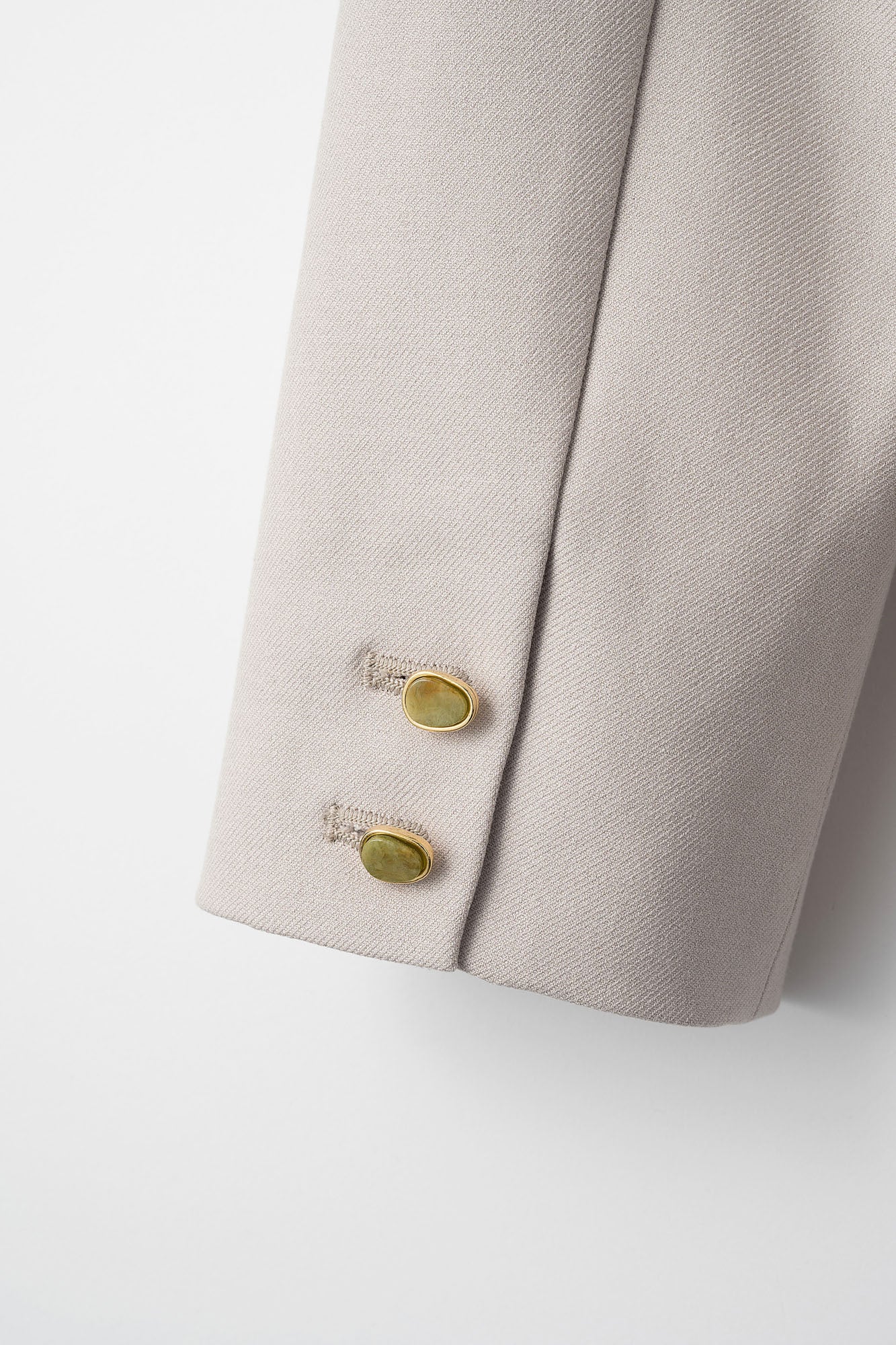 Melt off shoulder jacket (Ivory)