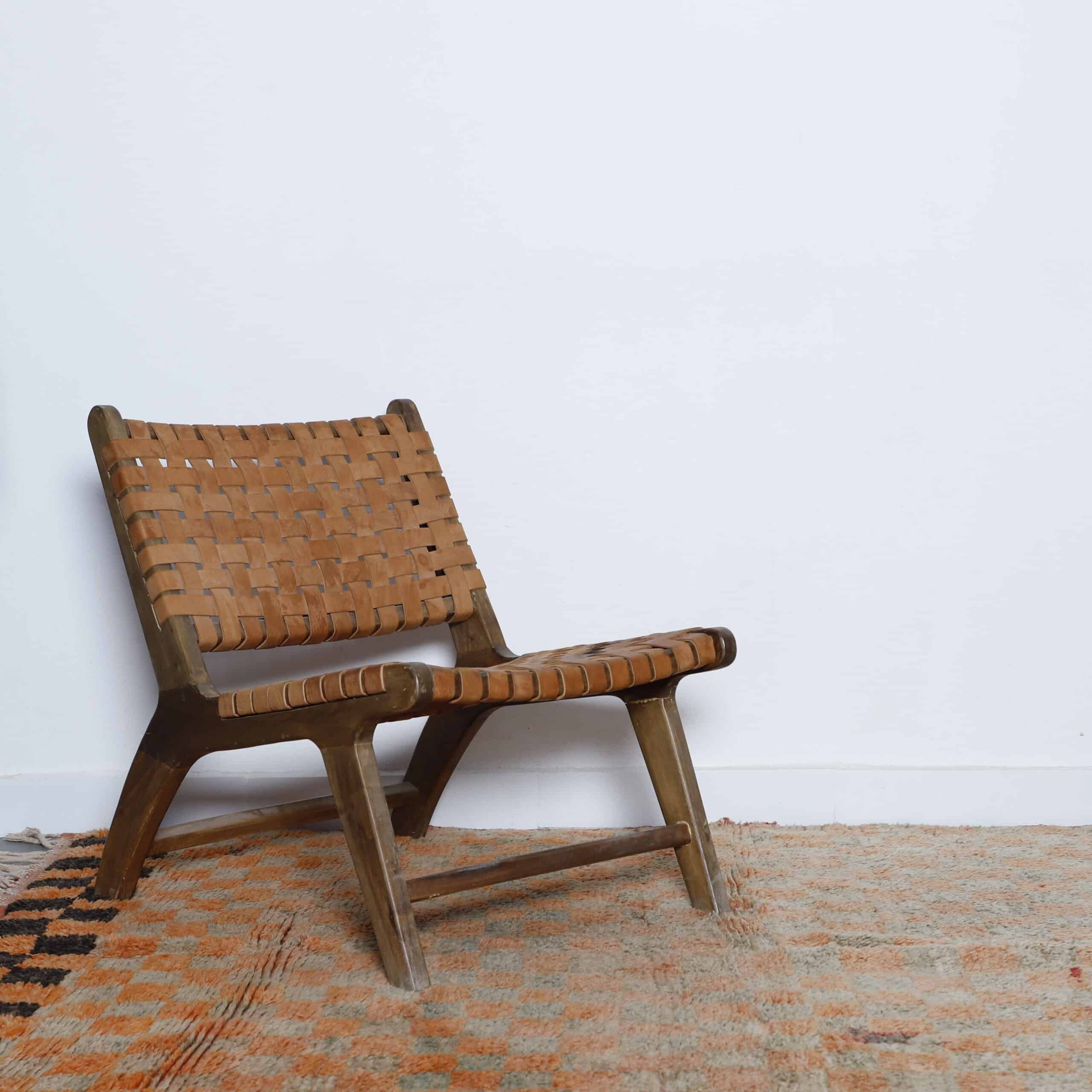 Vintage Moroccan Rug 7.1×5.2 Ft – Handcrafted Wool Carpet