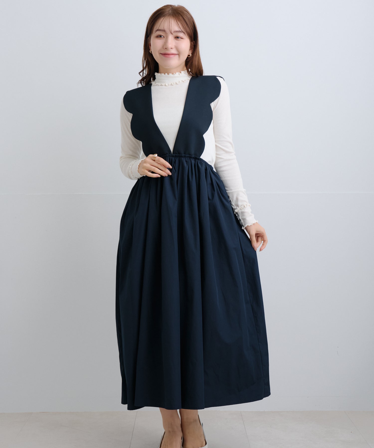 スカラップタフタ切替ジャンパースカート – Neigeオンラインストア