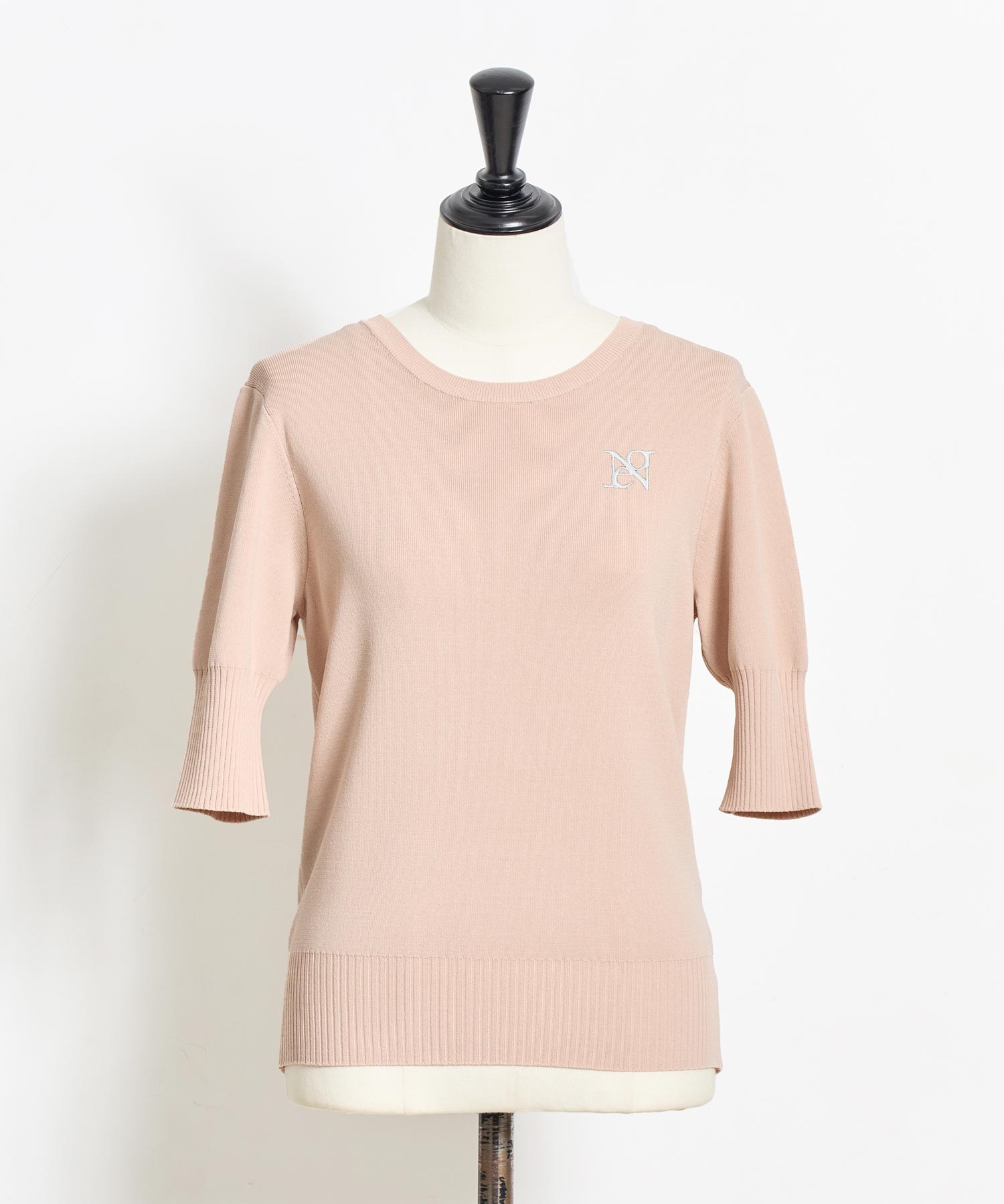 ロゴ刺繍クルーネックニット | ニット | NOELA OFFICIAL WEB STORE