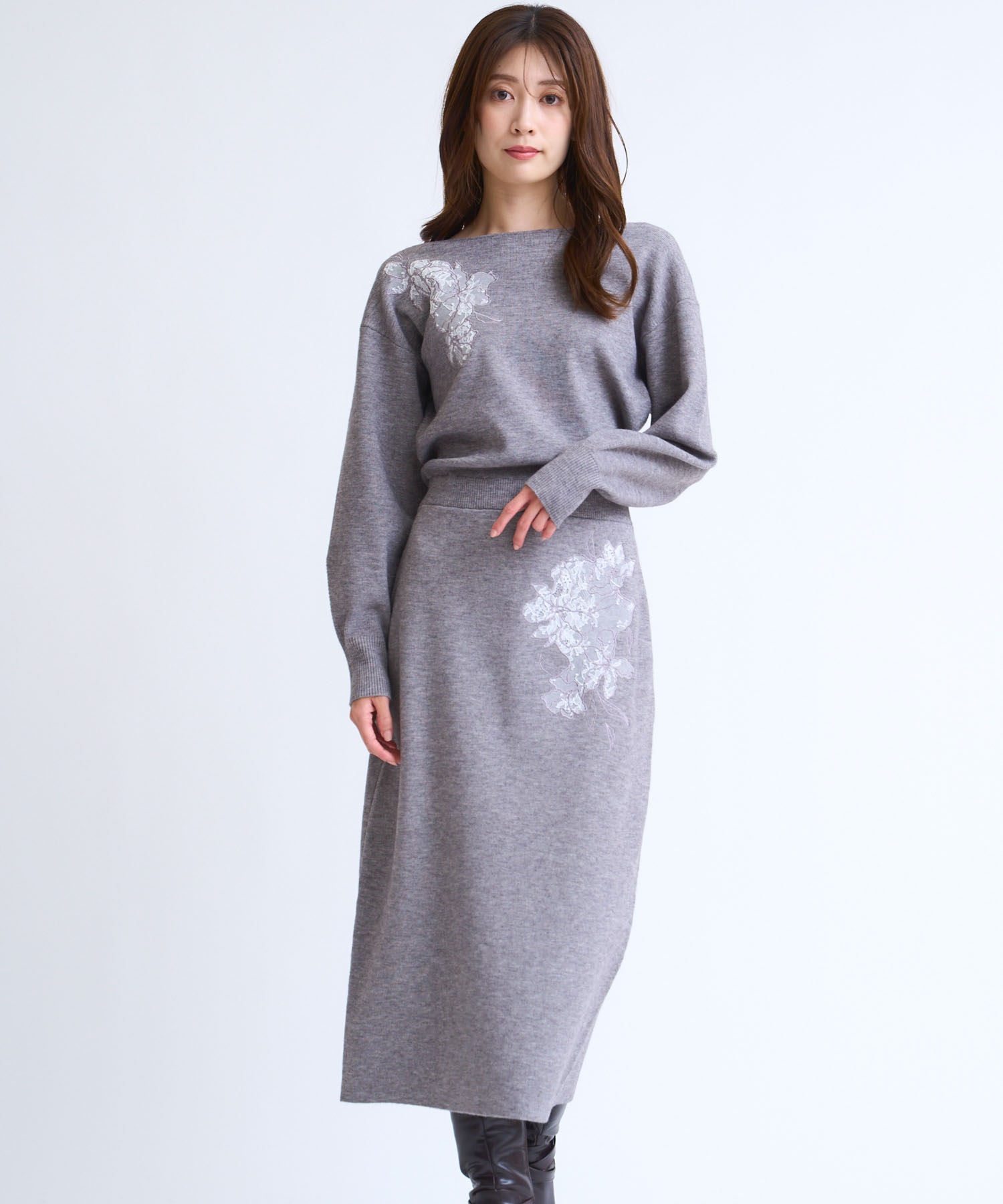 レース刺繍ニットワンピース | ニットワンピース | NOELA OFFICIAL WEB