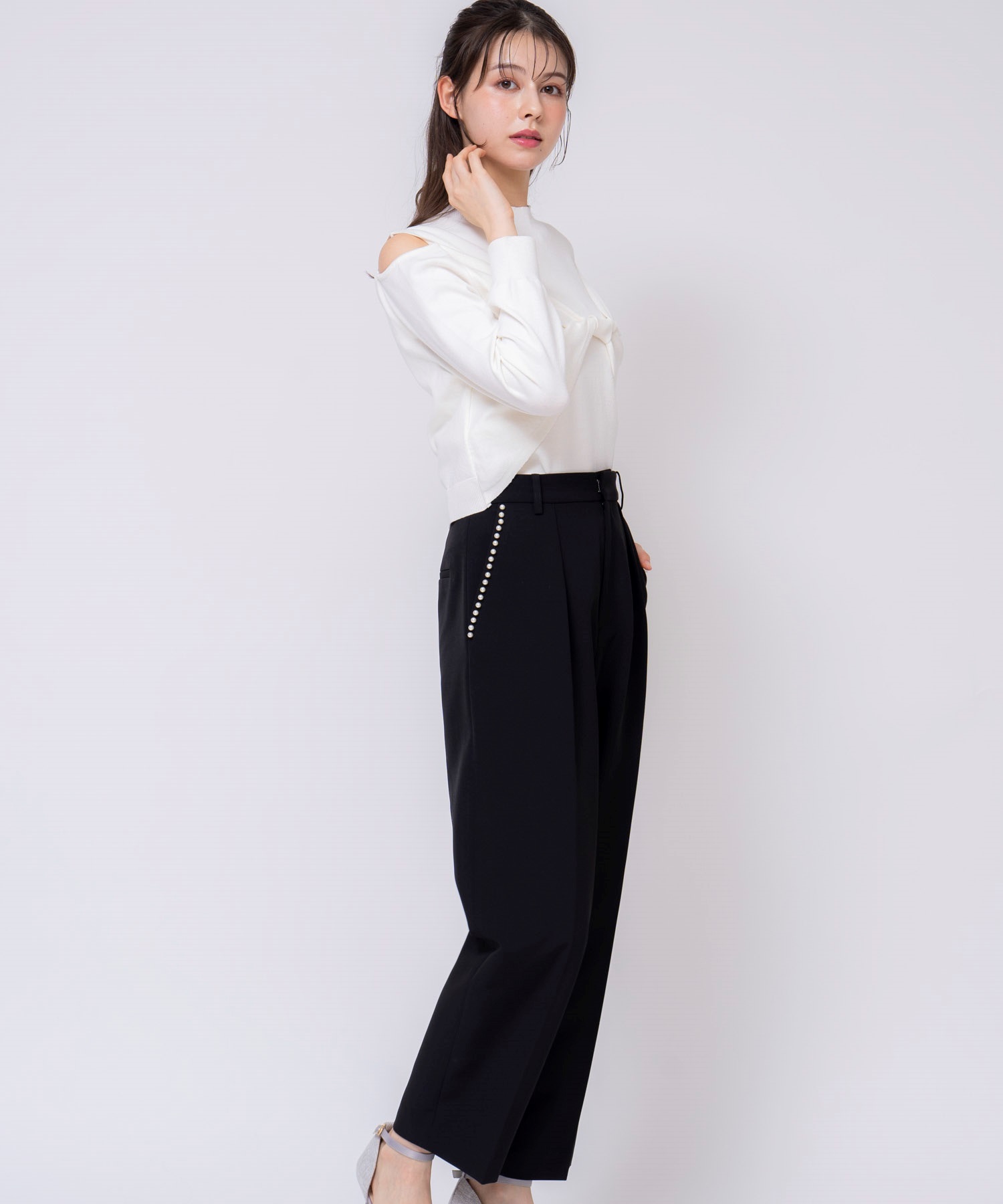 サス付きタックパンツ | その他パンツ | NOELA OFFICIAL WEB STORE