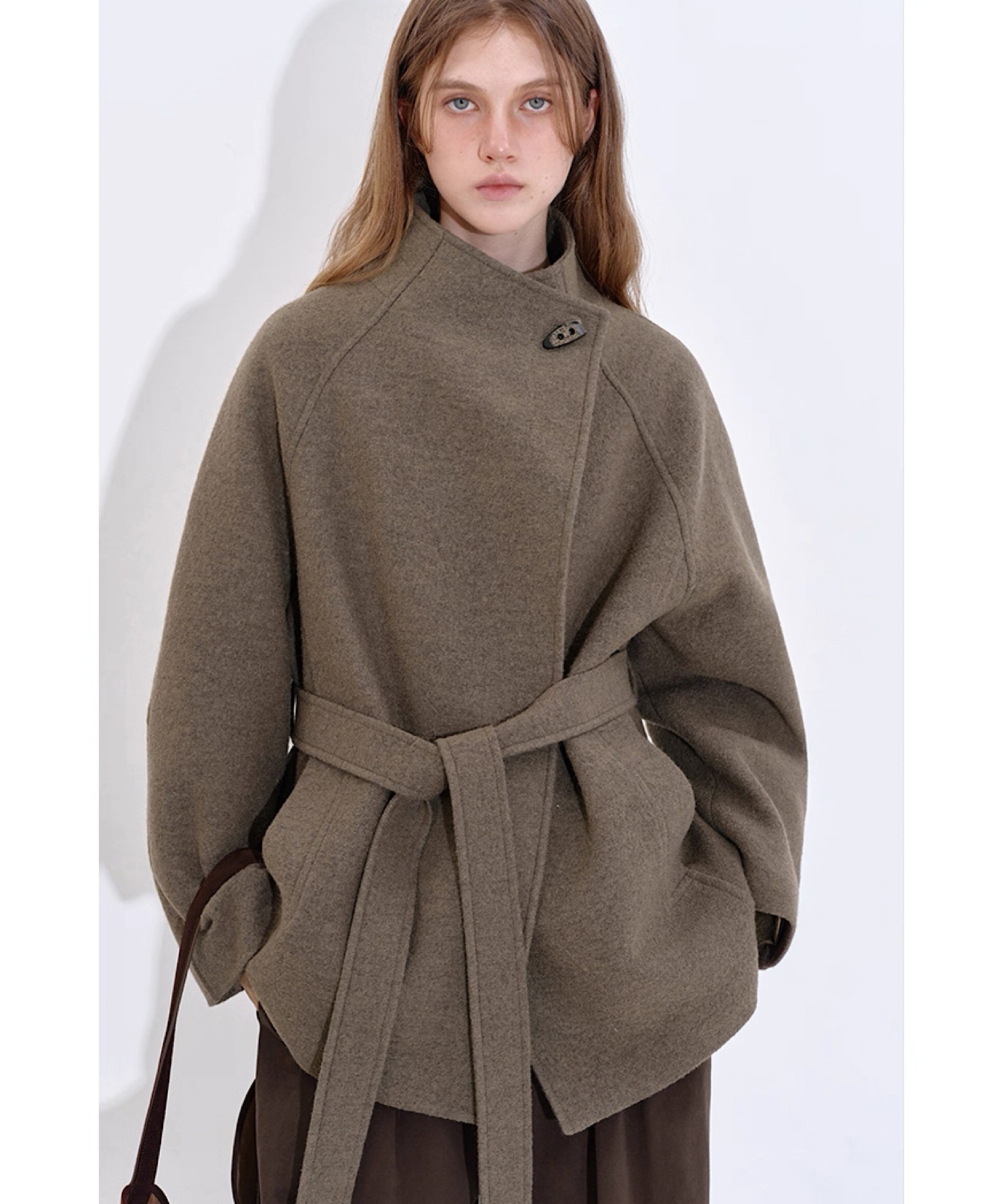 アシンメトリープラケット ウールハーフコート FD25W043【Fano Studios