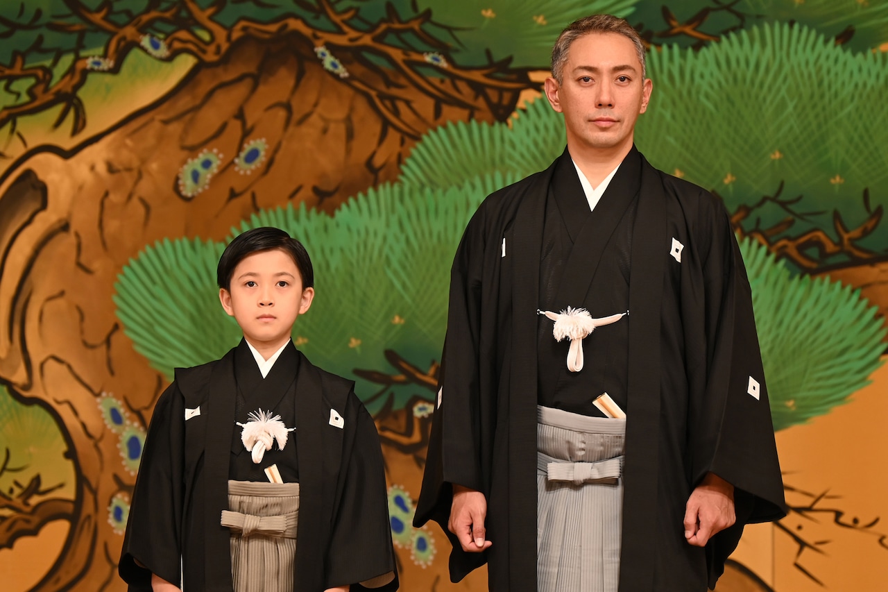 市川海老蔵、襲名披露興行で「毛抜」に挑む堀越勸玄を「父に似た