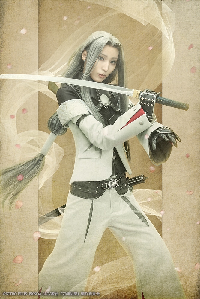 澄輝さやと扮する姫鶴一文字。 [画像・動画ギャラリー 19/34