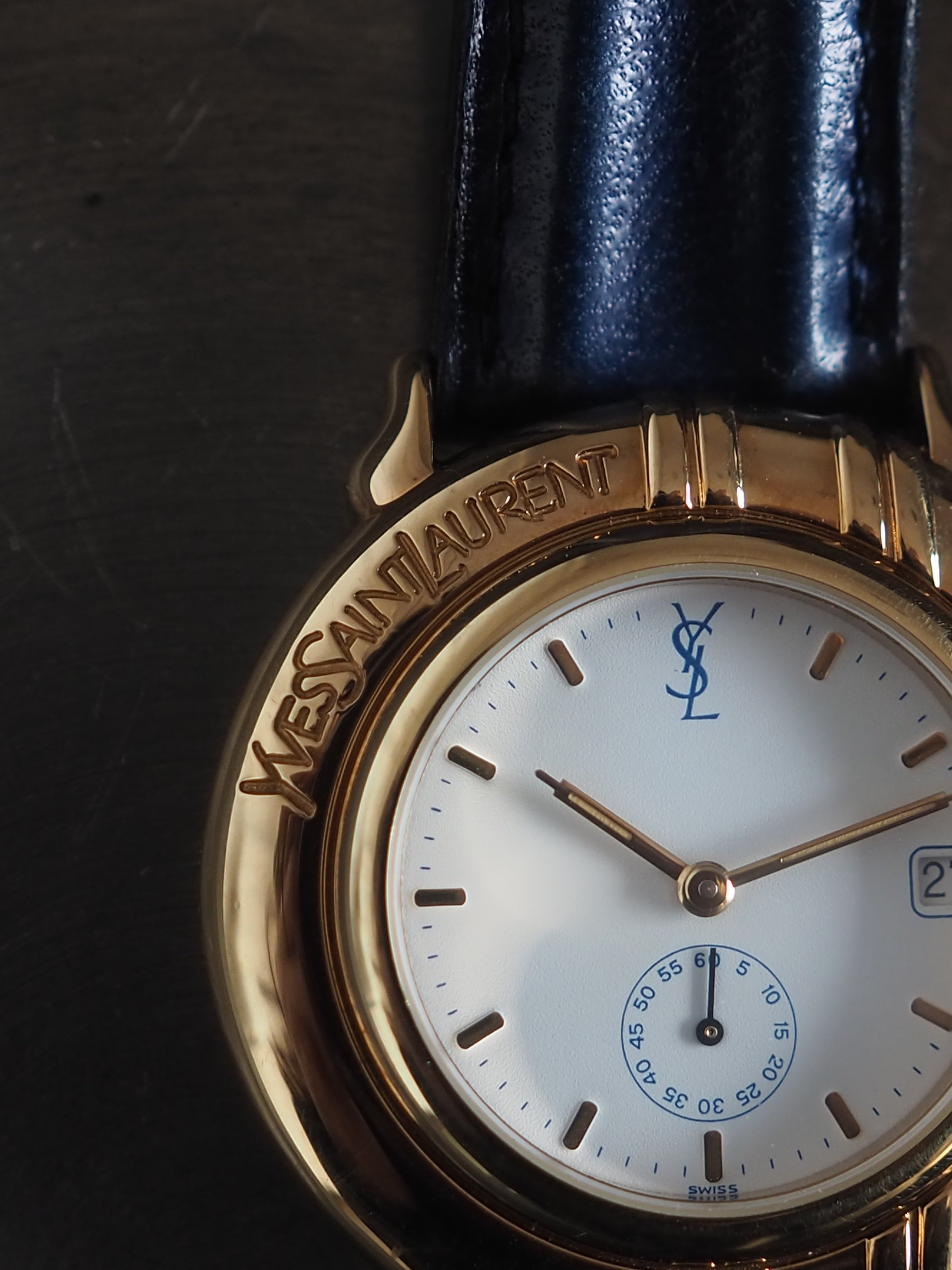Yves Saint Laurent サンローラン YSL ラウンド ウォッチ 腕時計