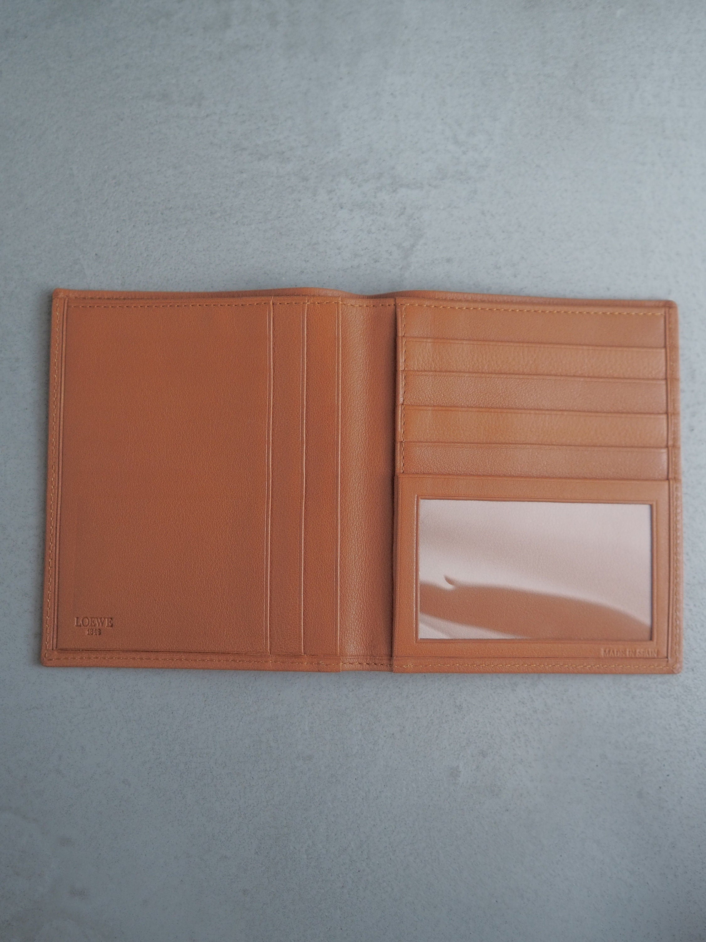 LOEWE ロエベ アナグラム ウォレット 財布 札入れ カード入れ ブラウン