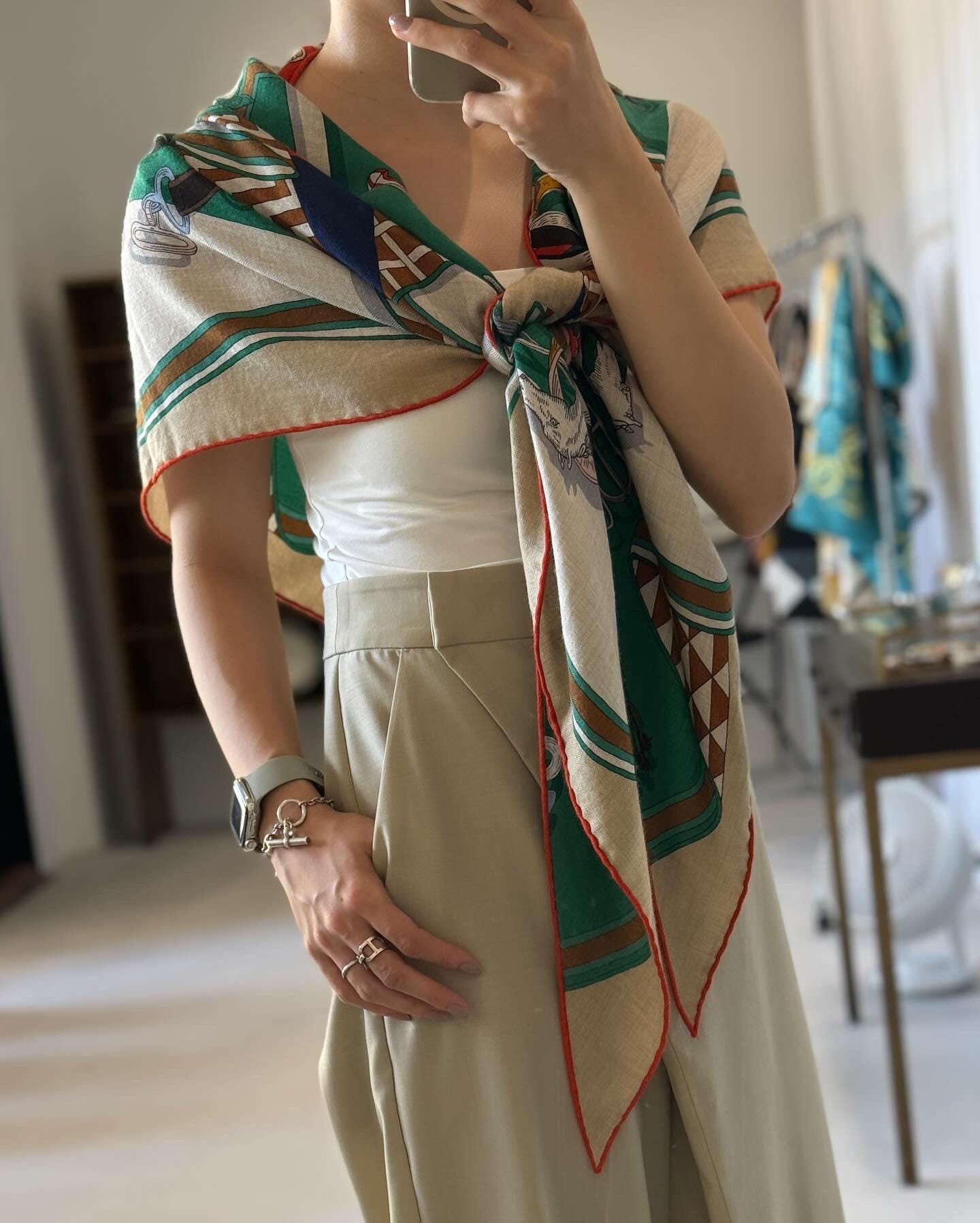 HERMES エルメス トライアングル ジェアン スカーフ カシミア シルク