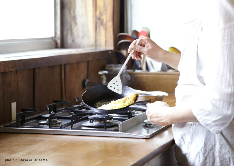 フライパン 200 | Works | 成田理俊 | panorama