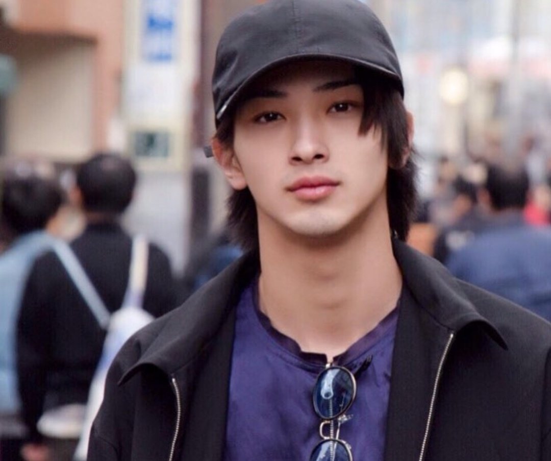 20歳と23歳 キャップが似合うね💜 #横浜流星