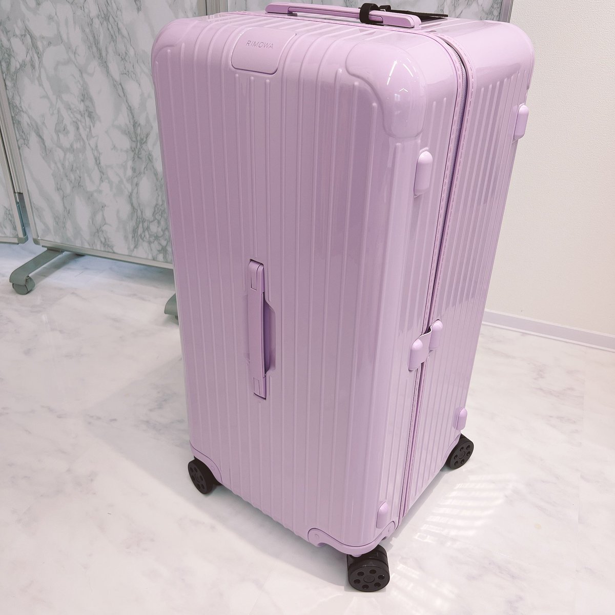 rimowaの新色ラベンダーが可愛いすぎるので見て下さい見て下さい。薄紫