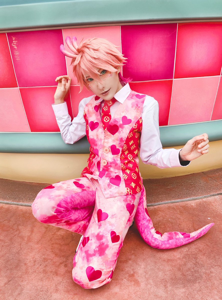 モンスターズユニバーシティのランドール仮装で遊びにきてるよ