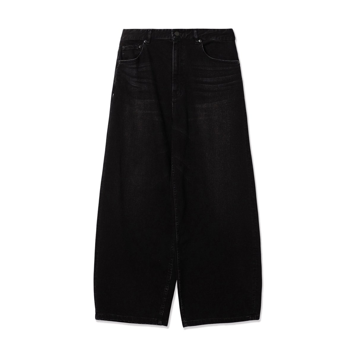 ダンサーズデニム新発売👖】 蹴る・しゃがむ・跳ぶ どんな動きでも