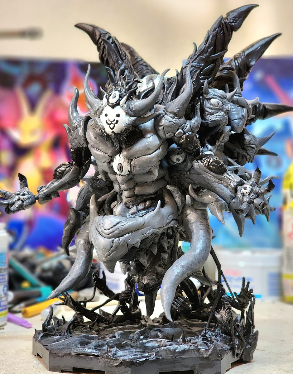 シン・ラスヴォース完成しました！ 重量1キロ越えでなんども台座壊れ