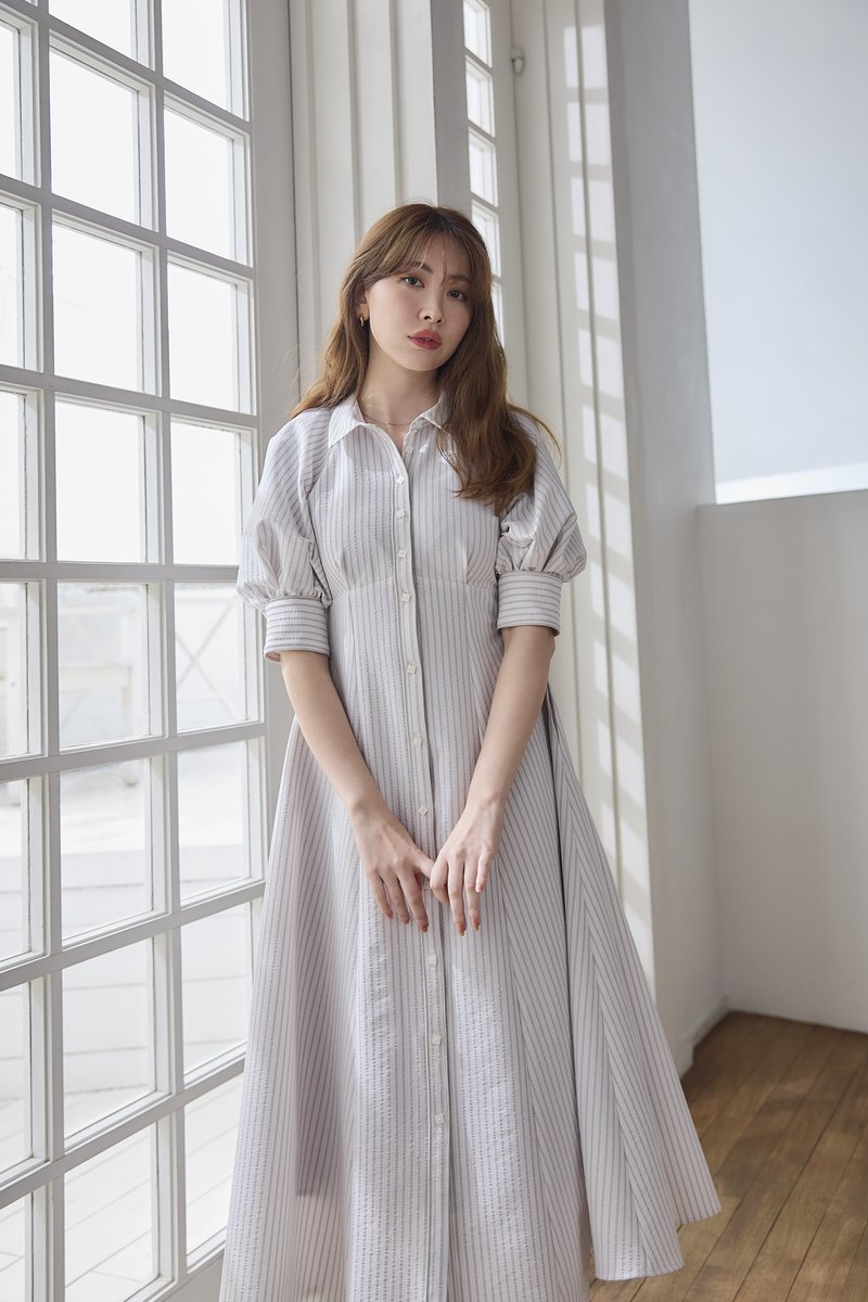 Volume Sleeve Stripe Dress// どんなシーンでも自信を持たせてくれる