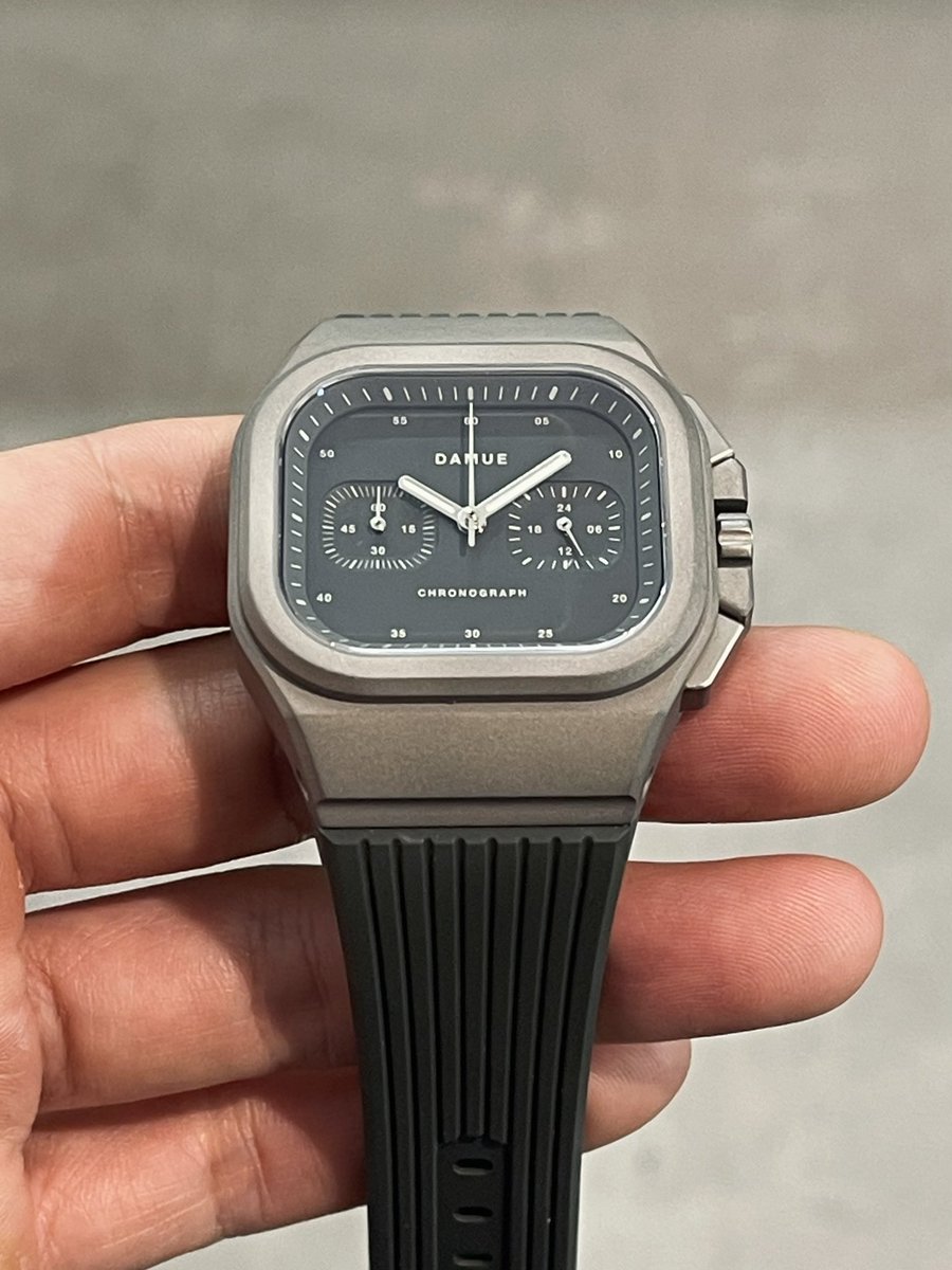 美品　DAMUE Ti-56 ダミュー 時計　チタン　シリアル1桁台