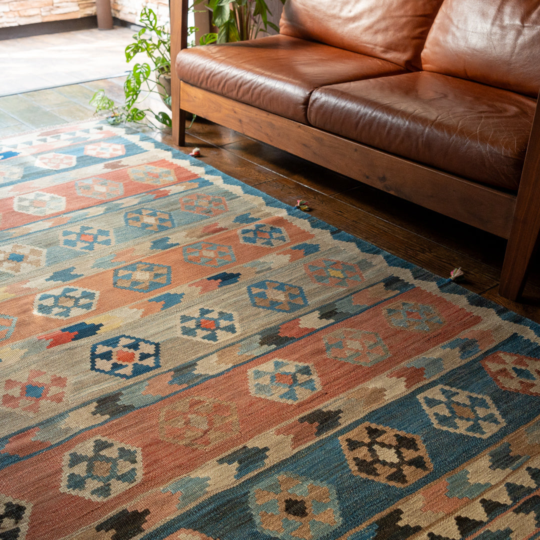 キリム 正方形サイズ – Persiadirect