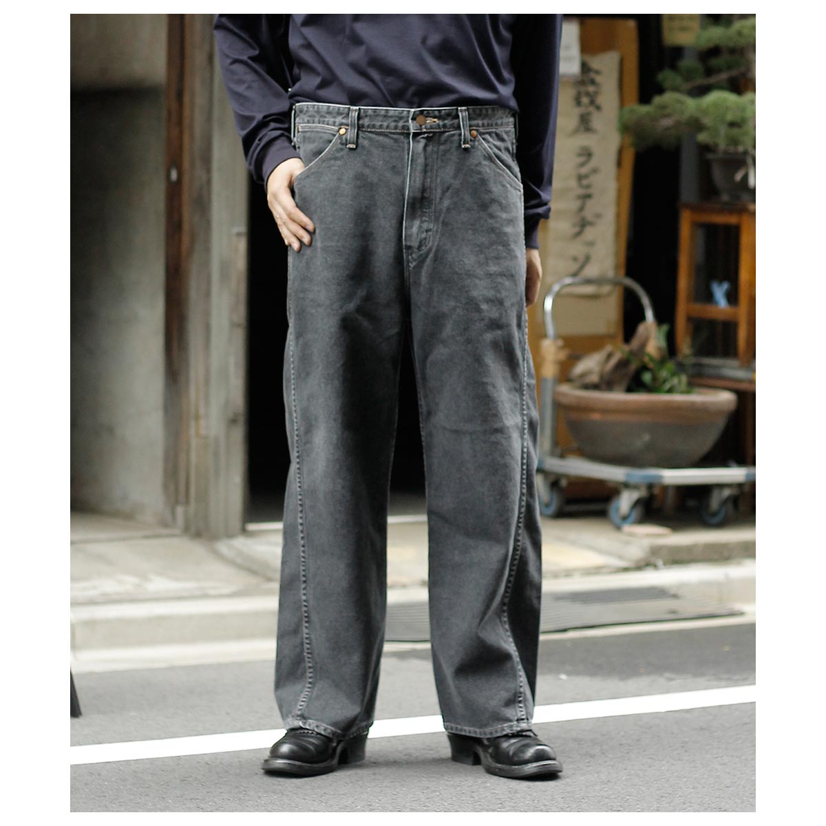 スキュー SKEWed ストーンウォッシュ ブラックデニム ストレートパンツ