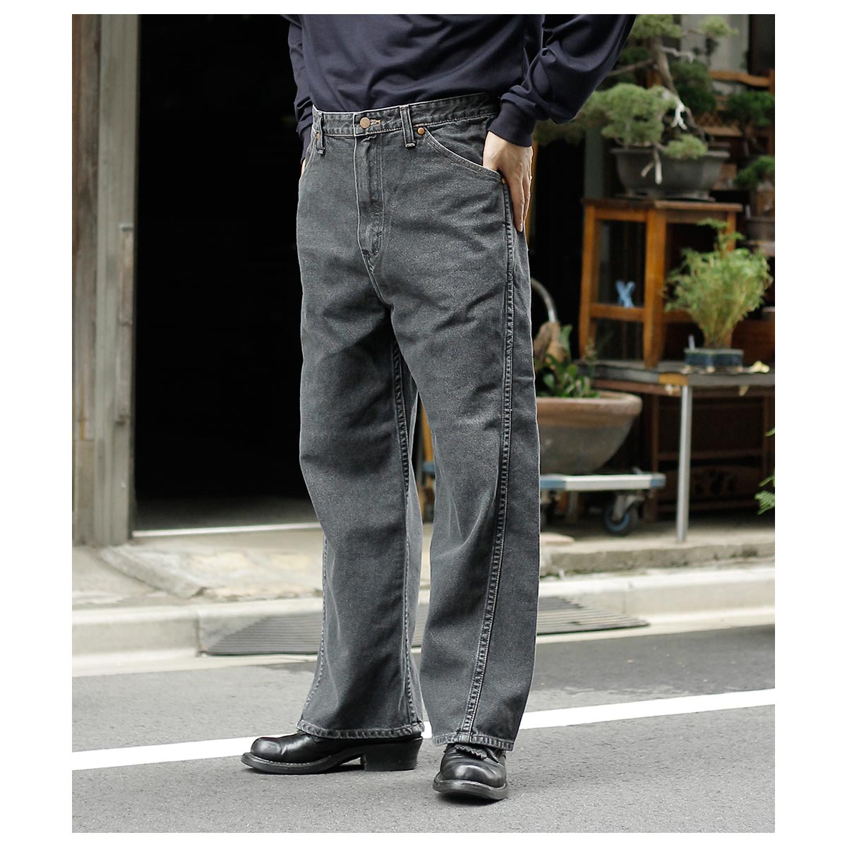 スキュー SKEWed ストーンウォッシュ ブラックデニム ストレートパンツ