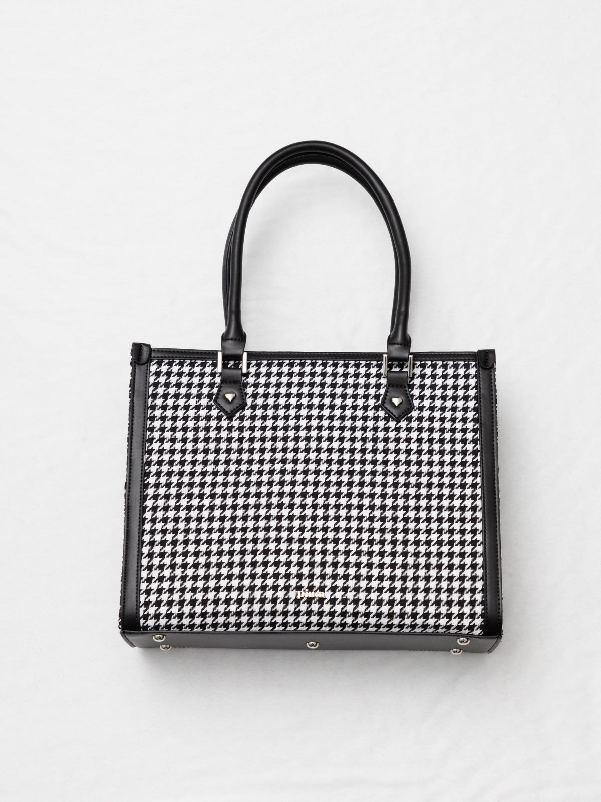 パスケース付きスクエアパイピングトート – pium