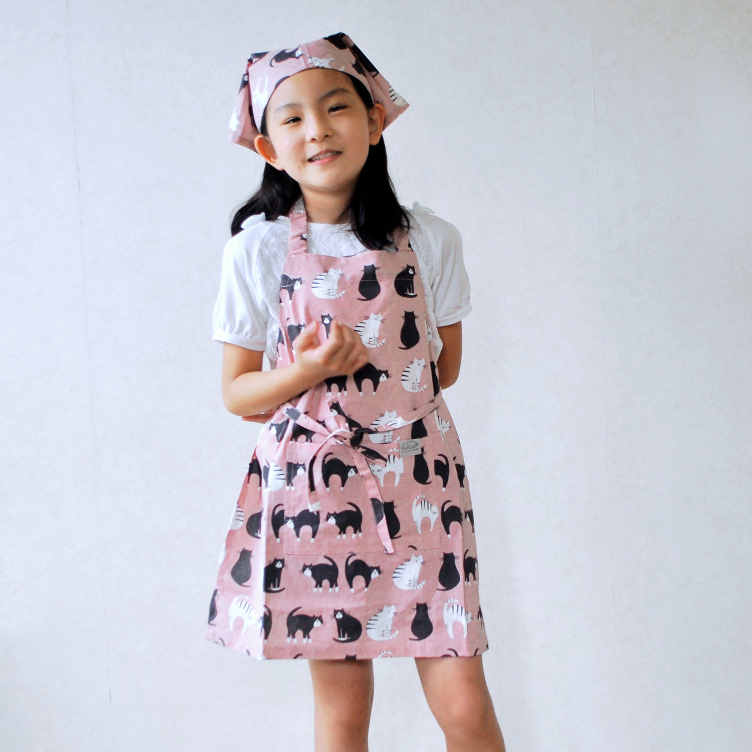 アビチュアル バンダナ・巾着付きキッズエプロンセット Mサイズ（100