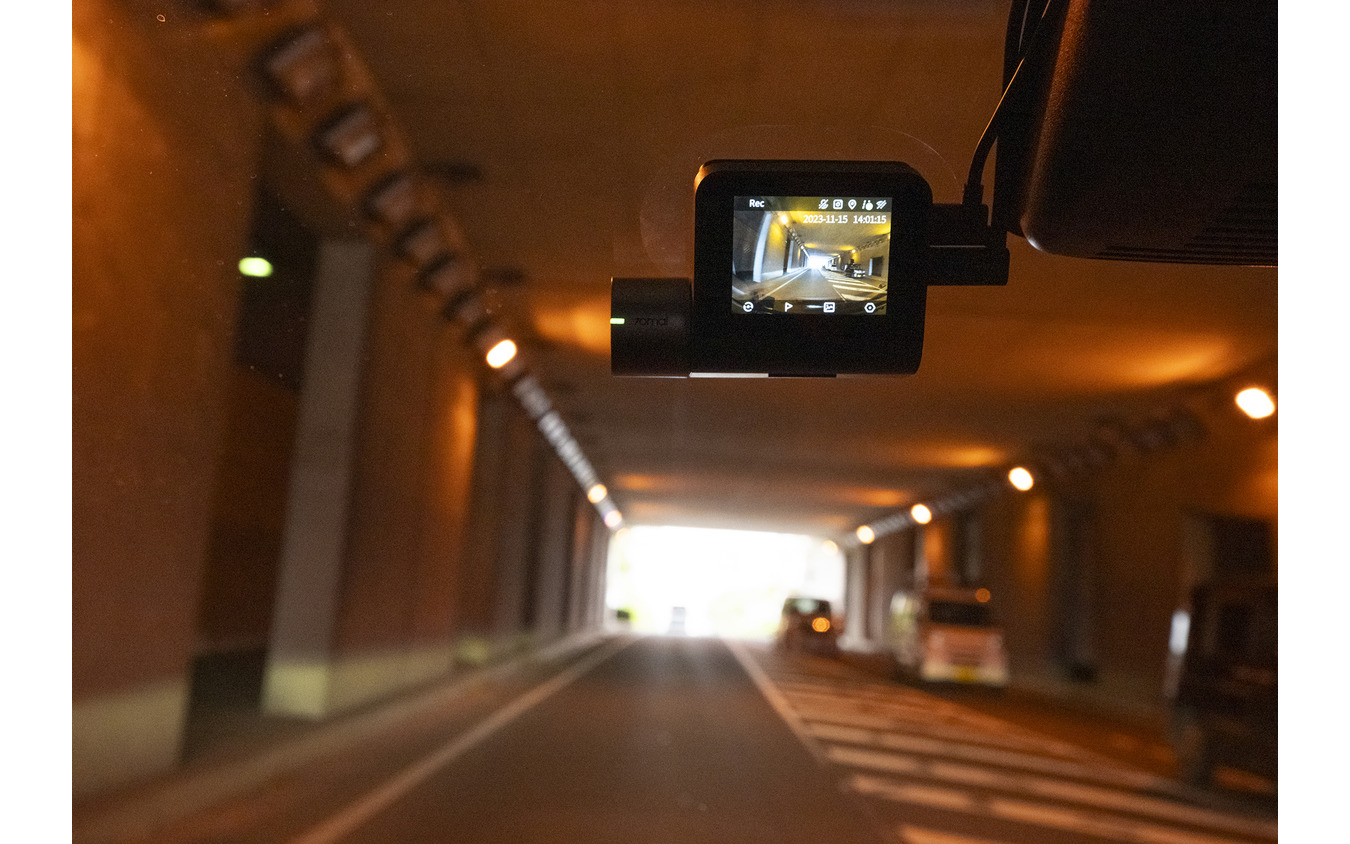 余裕の万切り！？激安ハイスペック最新前後カメラドライブレコーダー