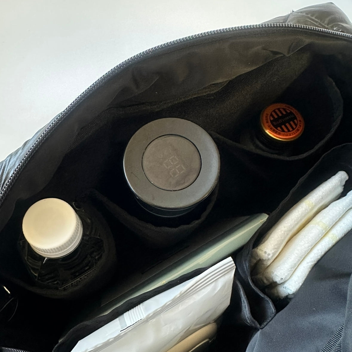 Cross quilt bag / Black – RICH RAISE