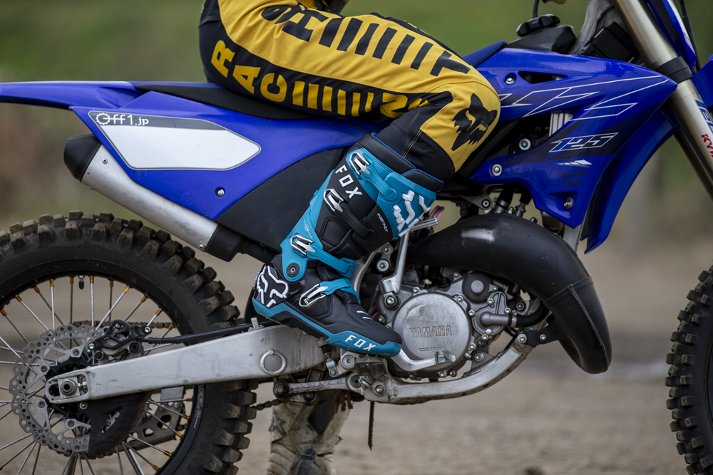 FOX オフロードブーツにおける価格、プロテクション、操作性の関係