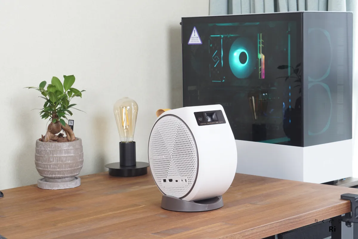 超絶進化！】BenQ GV31実機レビュー！フルHD・Netflix・天井シアターに
