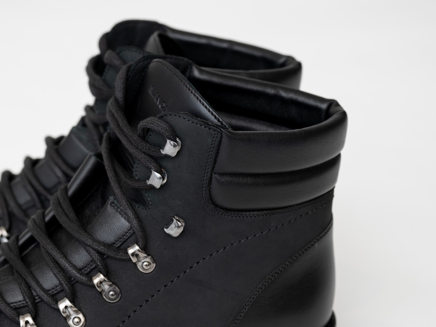 MANOLO BLAHNIK Exclusive For Ron Herman Men 11.15(Sat) New Arrival