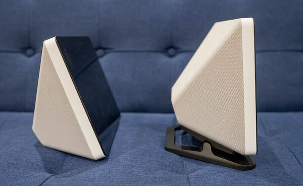 Amazon Echo Show（第2世代）用「角度調節スタンド」レビュー