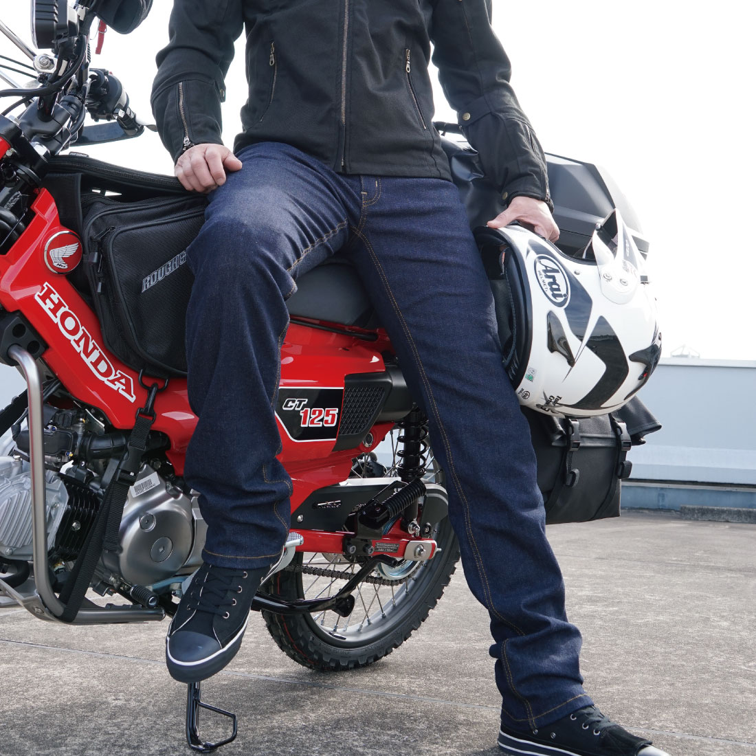 ray！PRADA軽量 ハイストレッチ ブランドタグ＆刻印デニムジーンズ ray