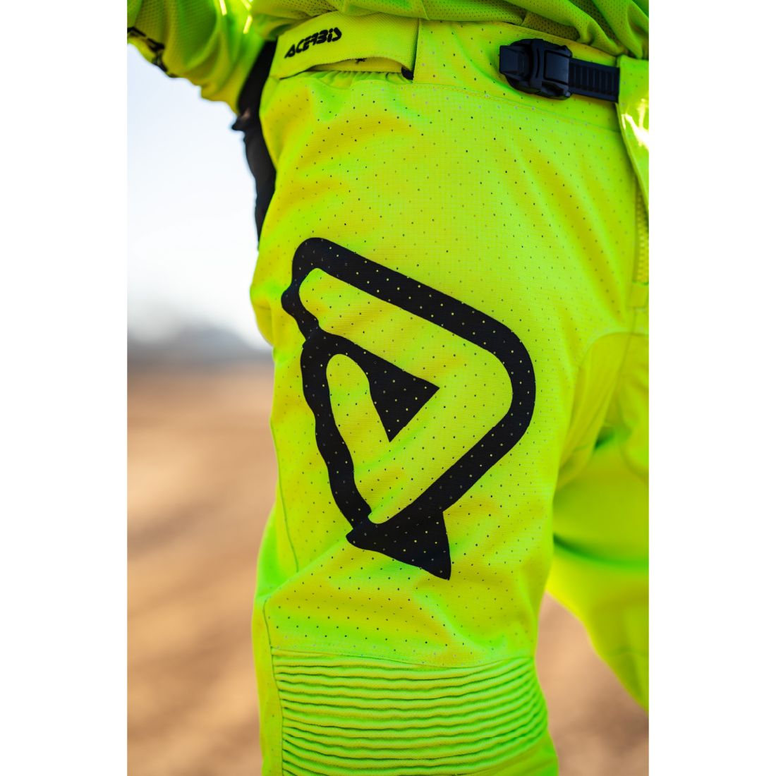 h*4様 羽バングル&フロートとリボンフロート お買い得 羽バングル&リボンフロート - メルカリ