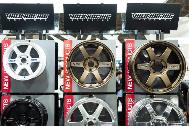 レイズ『VOLK RACING TE37』が30周年！熱気ムンムンな会場で限定モデル