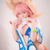 コスプレ】「アズレン」愛宕 レースクイーンver.姿が甘美！ アメリカ