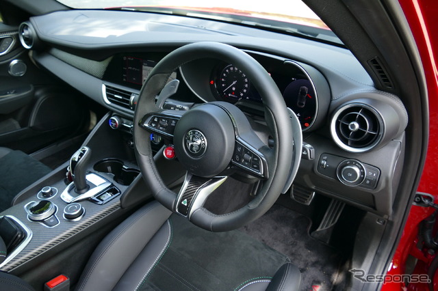 ☆超希少50、60年代当時物 ナルディステアリング アルファロメオ